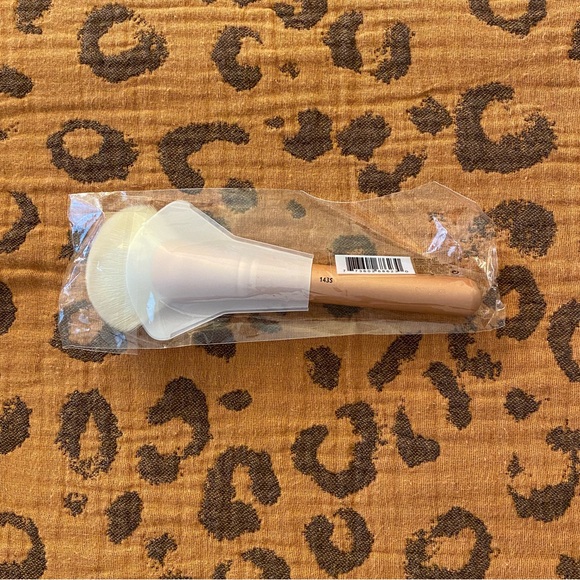 M•A•C RADIANT TRIO Brush + Bronzer BUNDLE SET - Picture 15 of 15